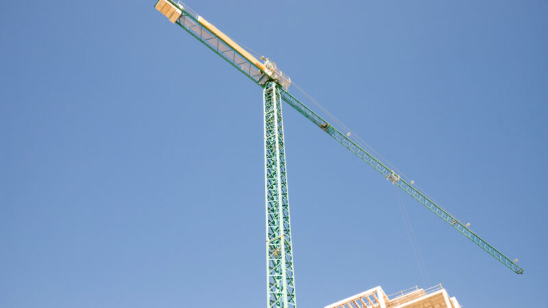 Dźwigi Łódź: Poradnik dla przedsiębiorców i budowniczych